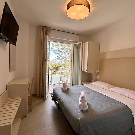 Hotel Brigantino Milano Marittima Exterior foto