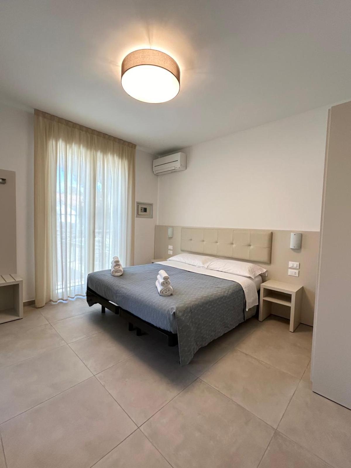 Hotel Brigantino Milano Marittima Exterior foto